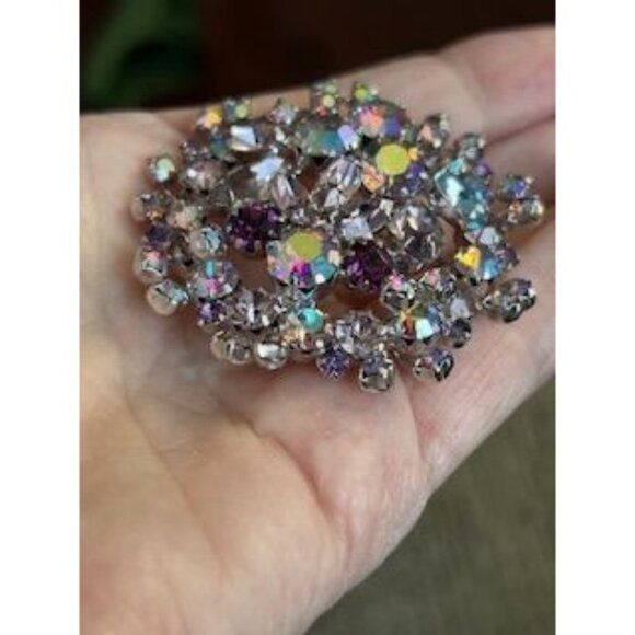 Vintage Signed Weiss Lavender & Dark Purple AB Rhinestone Brooch - Picture 6 of 6